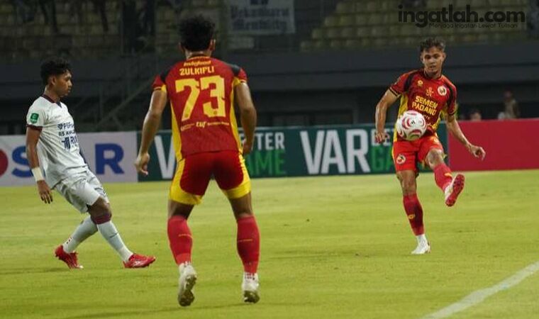 Semen Padang FC Tumbang 0-1 dari PSPS Pekanbaru di Derby Andalas