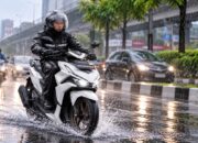 Honda Hayati Beri Tips #Cari_Aman Saat Hujan Ketika Berkendara Sepeda Motor