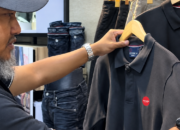 Kunjungi Gerai Oxygen Denim, Pelatih PSPS Akhyar Ilyas Puji Kualitas Brand Lokal Berstandar Internasional